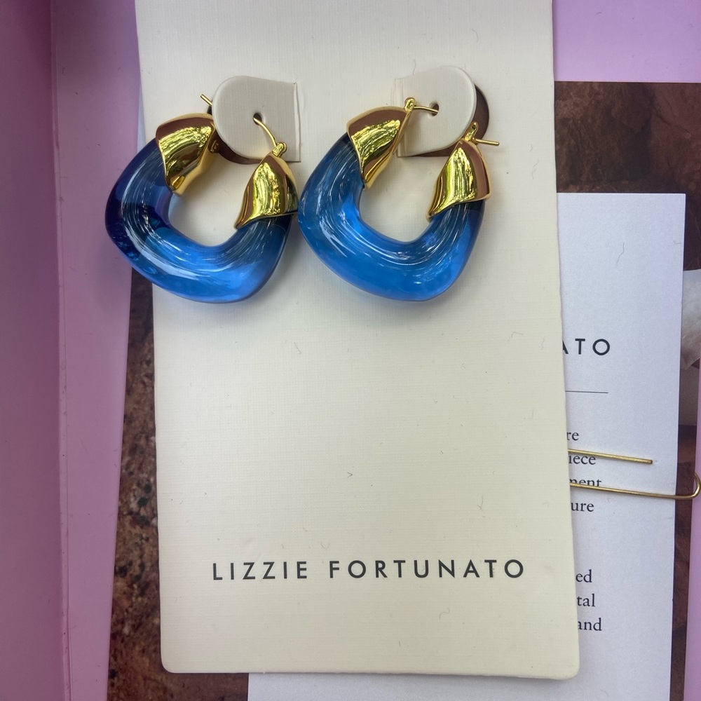 BNWT Lizzie Fortunato organic hoop earrings in electric blue